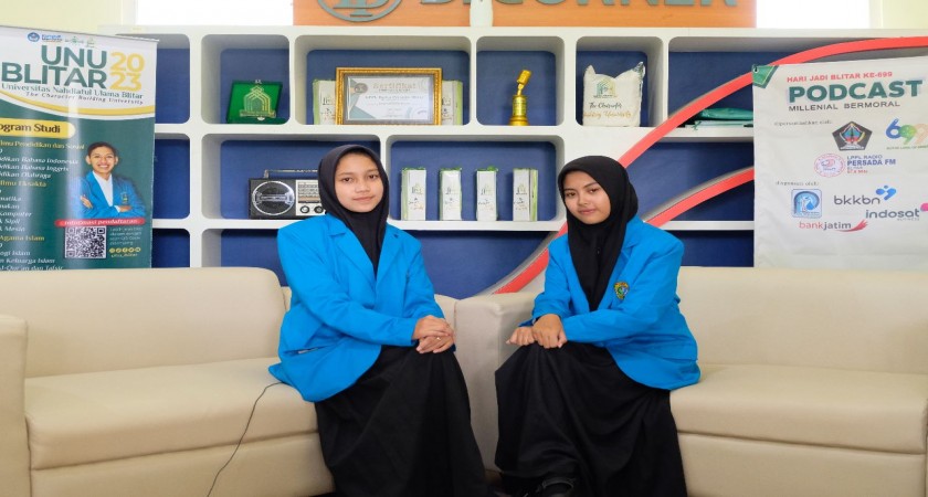 Siswi SMK Pemuda 1 Kesamben Mengikuti Lomba Podcast Millenial Bermoral Piala Mak Rini